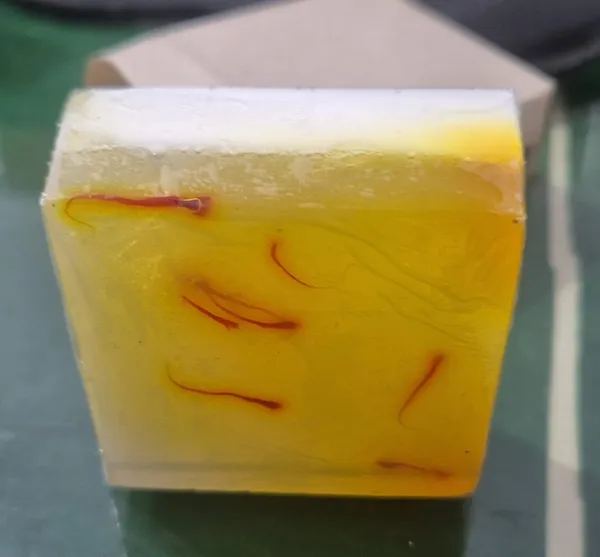 Kesar_&_Milk_Cream_Soap_With_Natural_Oils_-_100G_Pack_Of_2