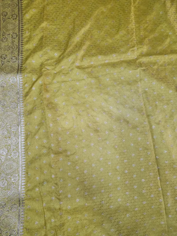 Yellow_Silk_Zari_Saree_for_Women