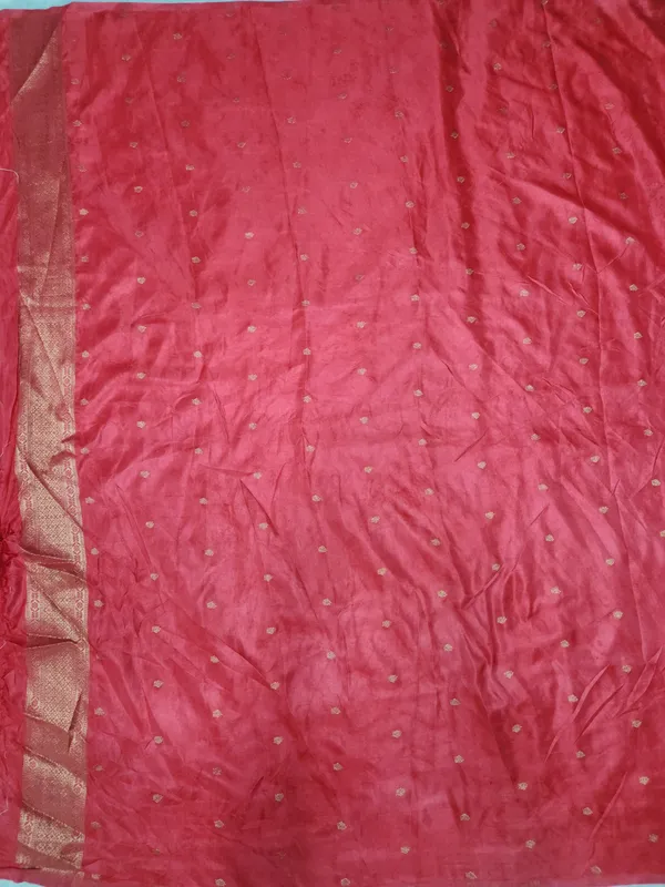 Red_Woven_Zari_Saree_for_Women