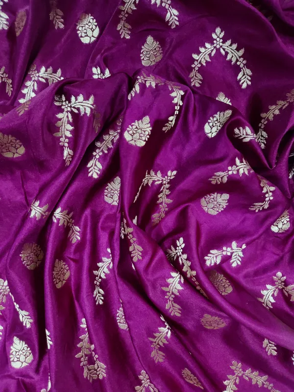 Purple_Brocade_Banarasi_Style_Saree_for_Women