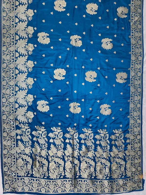 Blue_Woven_Saree_With_Blouse_Piece_For_Women