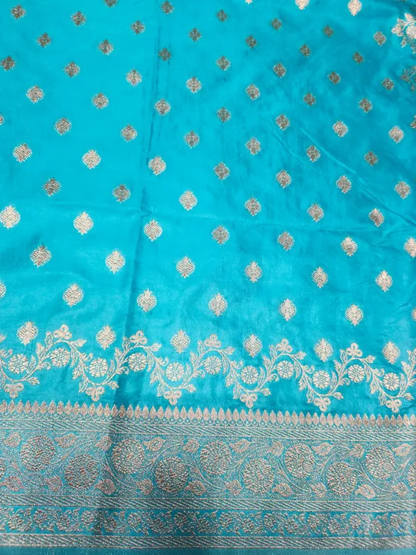 Turquoise_Woven_Zari_Motif_Saree_for_Women