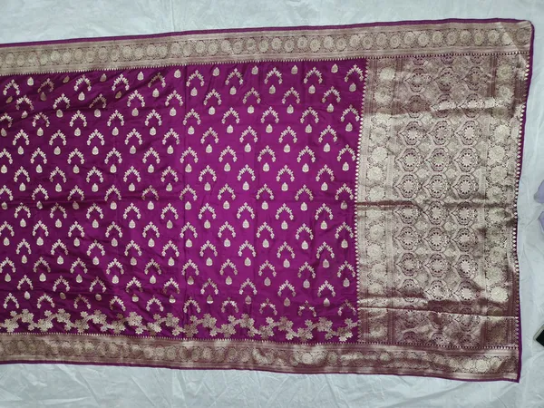 Purple_Brocade_Banarasi_Style_Saree_for_Women