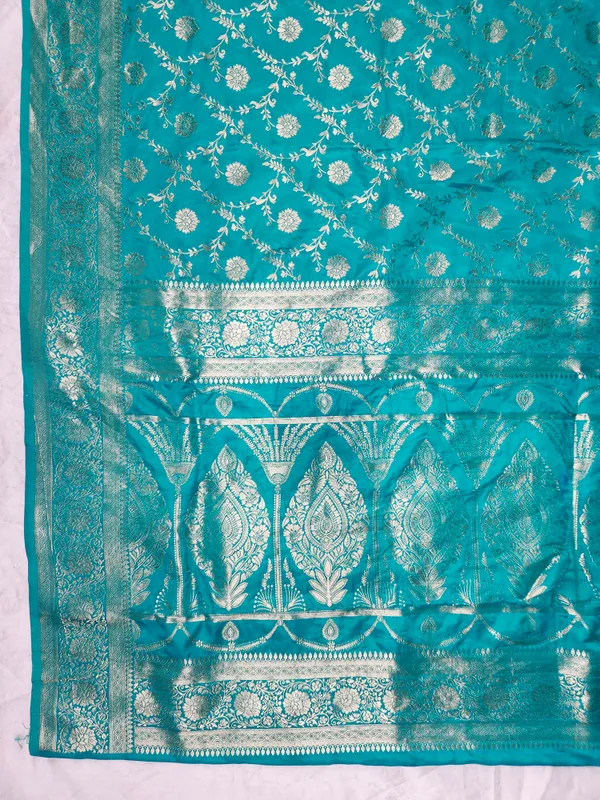 Turquoise_Brocade_Saree_for_Women