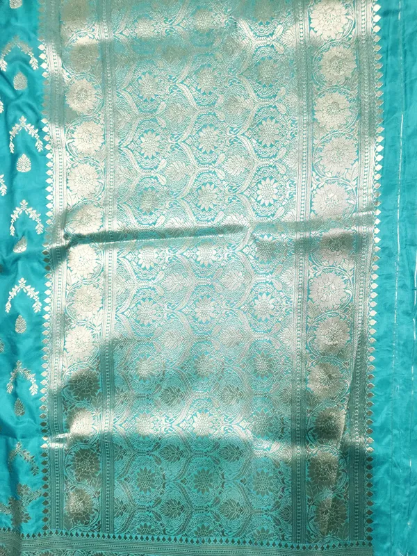 Turquoise_Brocade_Weave_Saree_For_Women