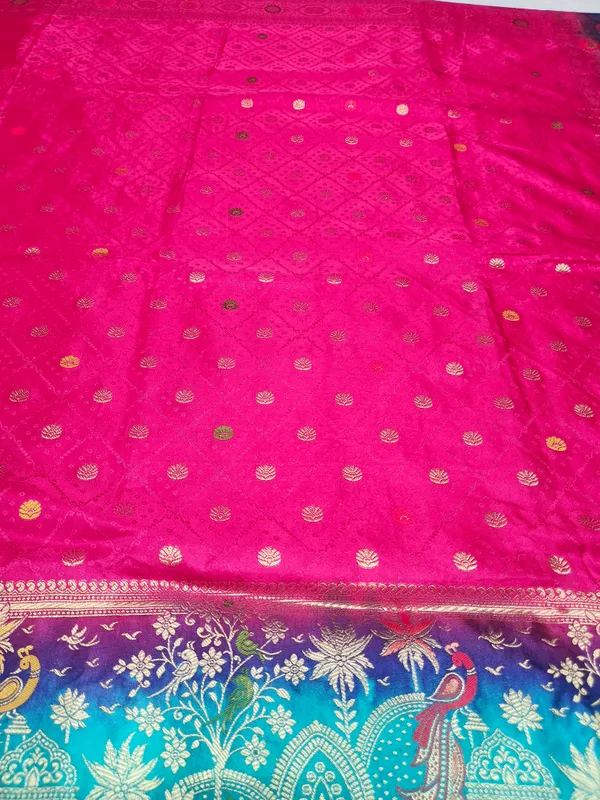 Pink_Woven_Zari_Border_Saree_for_Women