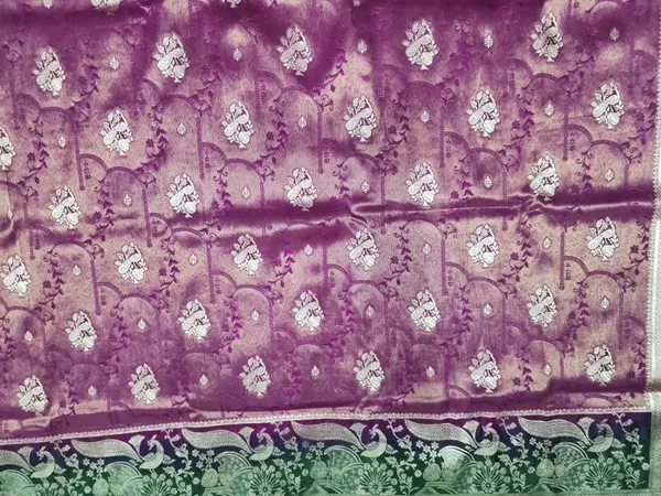 Green_And_Purple_Silk_Woven_Saree_for_Women