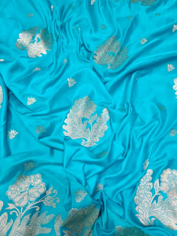 Turquoise_Woven_Traditional_Saree_for_Women