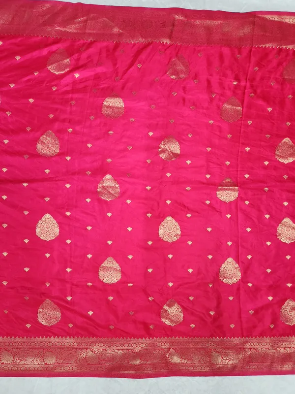 Pink_Silk_Traditional_Saree_for_Women