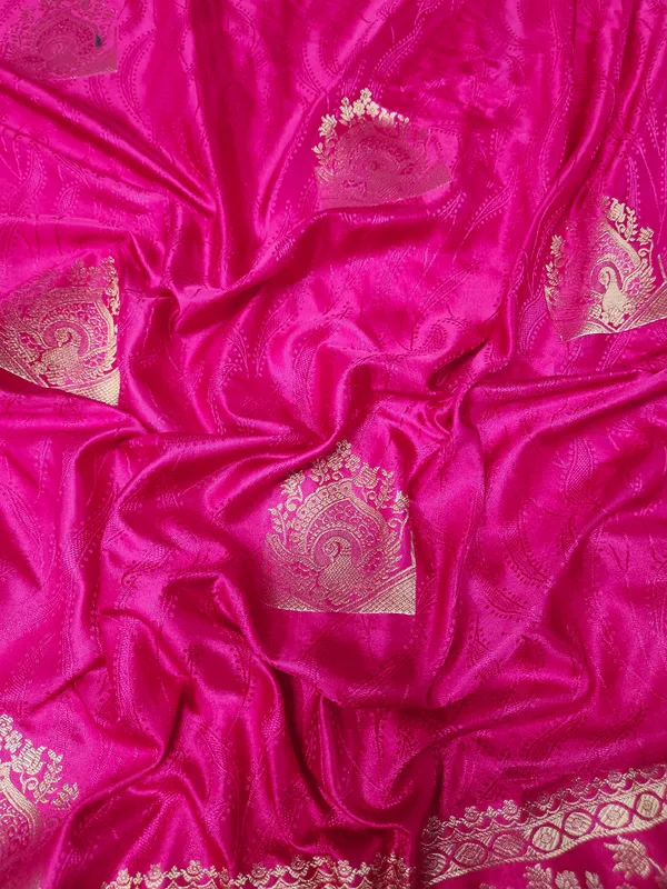 Pink_Silk_Zari_Border_Saree_For_Women