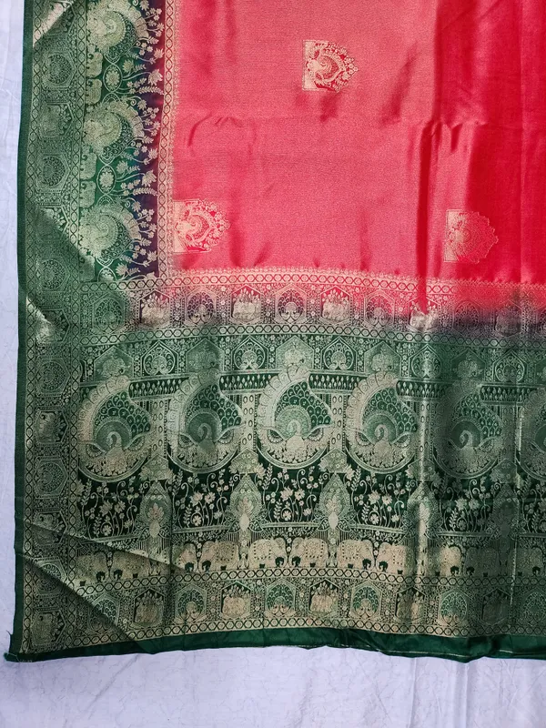 Green_Silk_Saree_With_Red_Blouse_Piece_For_Women