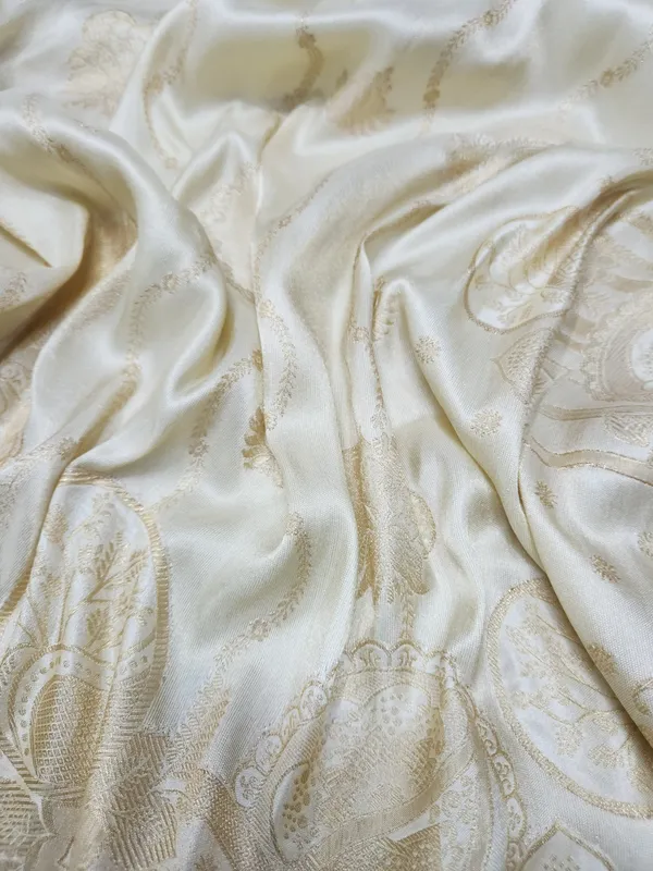 Ivory_Silk_Woven_Saree_for_Women
