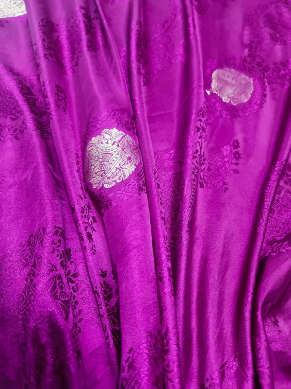Purple_Silk_Banarasi_Saree_For_Women
