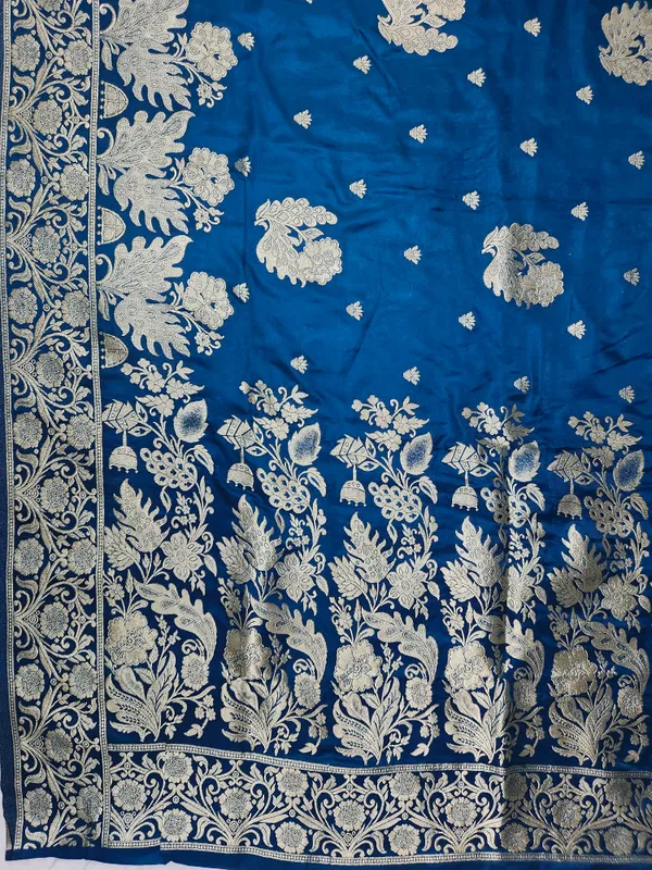 Blue_Woven_Saree_With_Blouse_Piece_For_Women