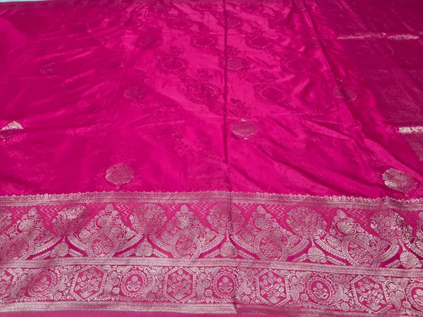 Pink_Silk_Banarasi_Saree_For_Women
