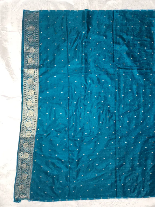 Blue_Banarasi_Style_Zari_Saree_for_Women