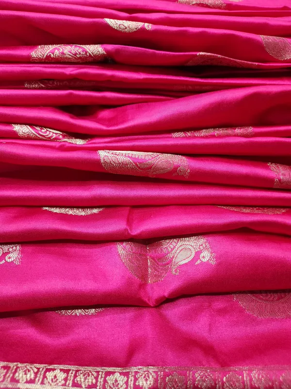 Pink_Woven_Zari_Saree_for_Women
