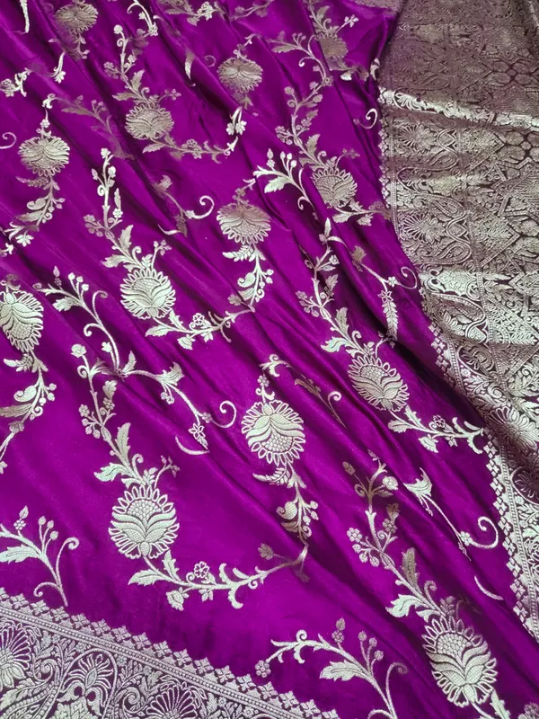Purple_Silk_Zari_Woven_Saree_for_Women