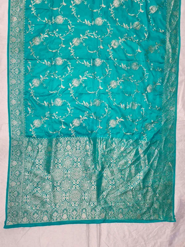 Teal_Woven_Traditional_Saree_For_Women