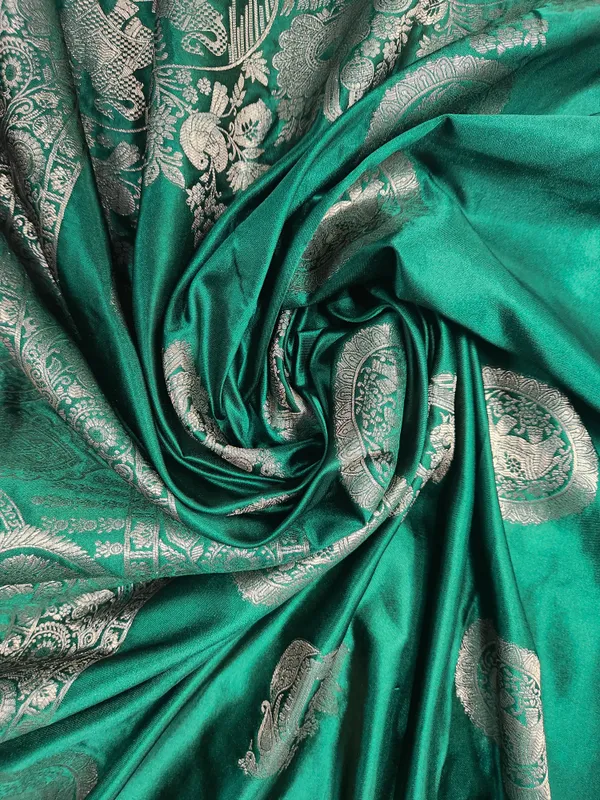 Green_Silk_Zari_Woven_Saree_for_Women