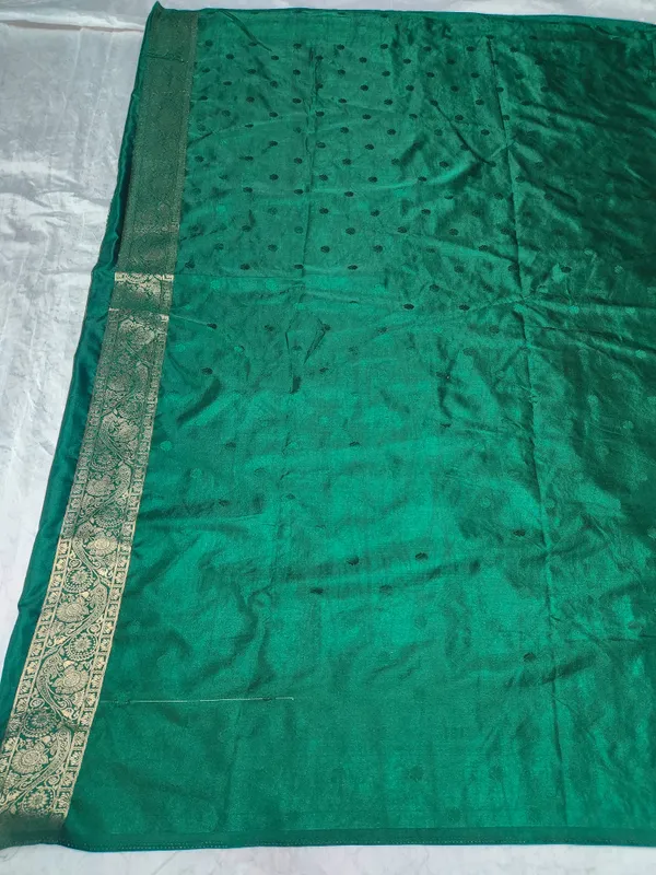 Green_Silk_Zari_Woven_Saree_for_Women