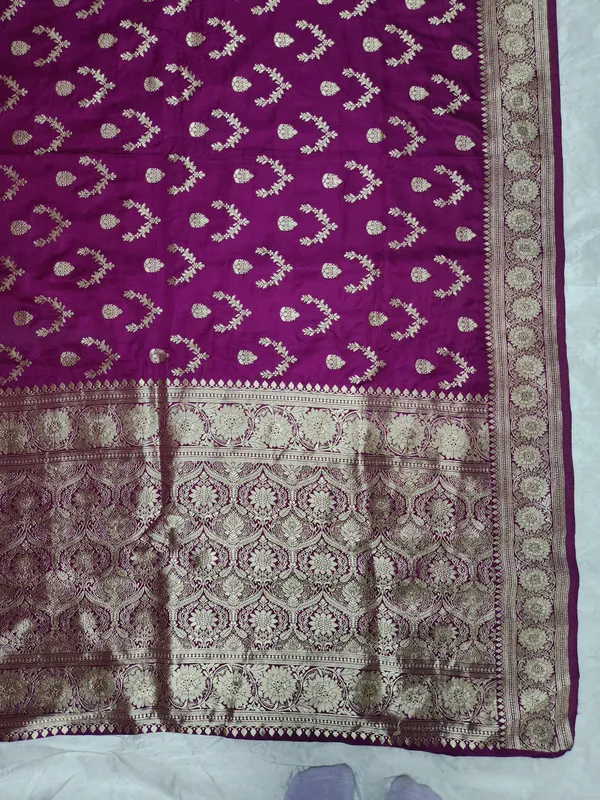 Purple_Brocade_Banarasi_Style_Saree_for_Women
