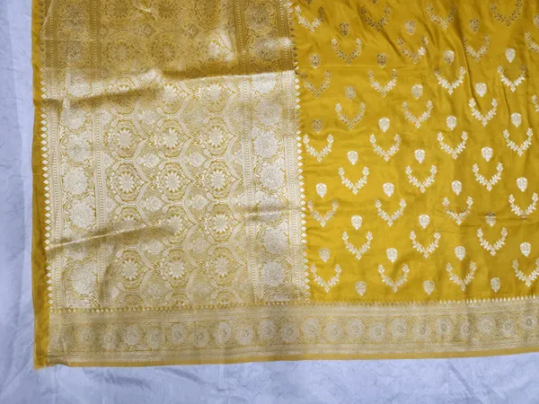 Mustard_Silk_Woven_Saree_for_Women