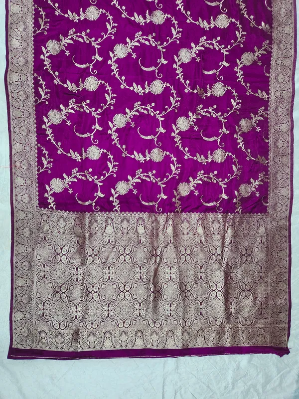 Purple_Silk_Zari_Woven_Saree_for_Women