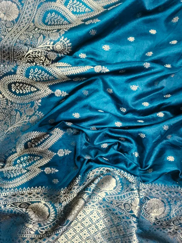 Blue_Banarasi_Style_Zari_Saree_for_Women