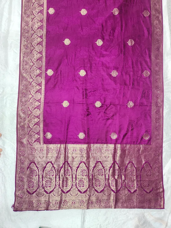 Purple_Silk_Banarasi_Saree_For_Women