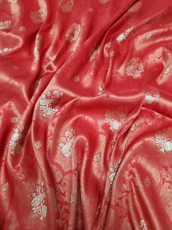 Green_Woven_Zari_Saree_For_Women