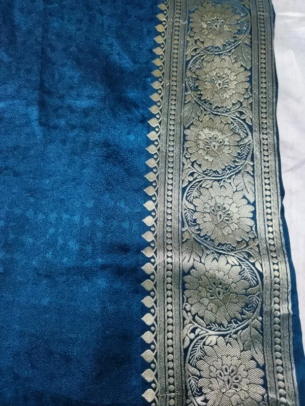 Blue_Silk_Traditional_Saree_for_Women