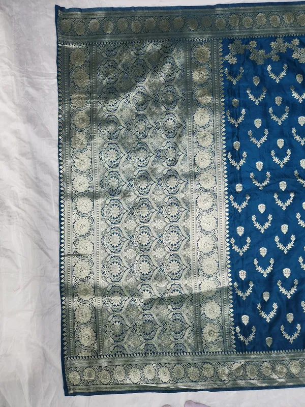 Blue_Silk_Traditional_Saree_for_Women