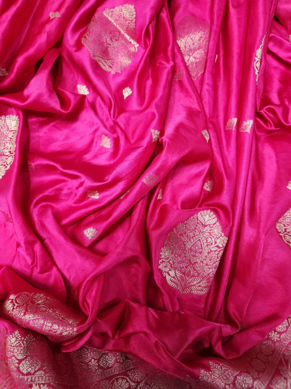 Pink_Silk_Traditional_Saree_for_Women