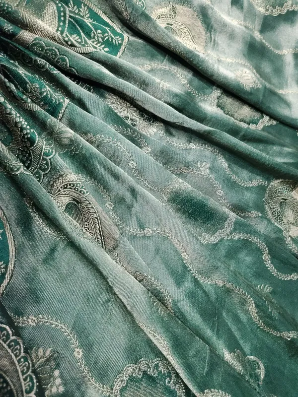 Teal_Woven_Traditional_Saree_For_Women