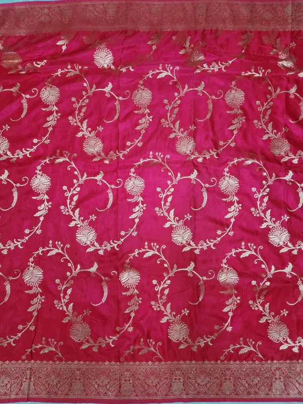 Pink_Silk_Floral_Zari_Saree_for_Women