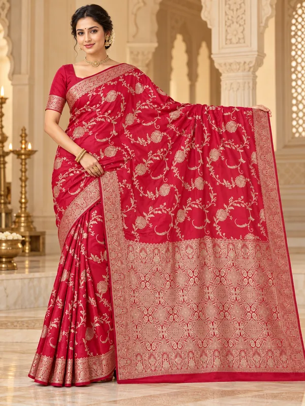 Red_Silk_Satin_Floral_Zari_Saree_For_Women