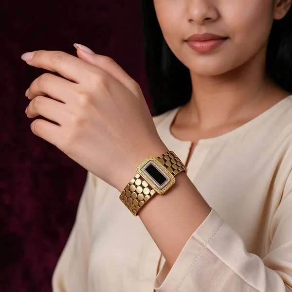 Gold_Stainless_Steel_Rectangular_Bracelet_Watch_For_Women