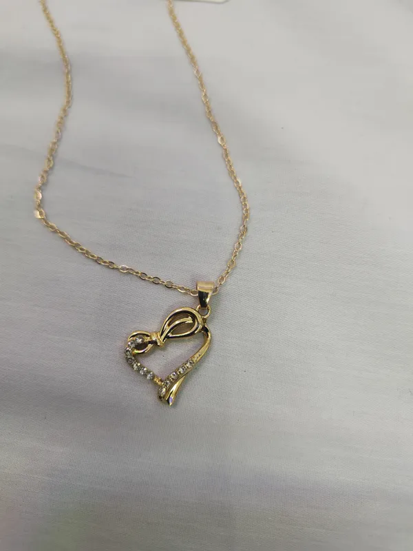 Gold-Tone_Heart_Pendant_Necklace_For_Women