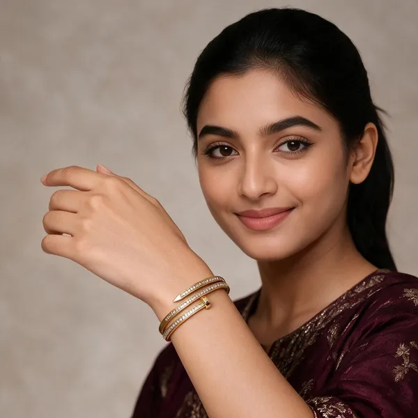 Gold_Stainless_Steel_Anti_Tarnish_Crystal_Bangle_For_Women