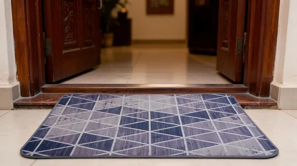 Rubber_Geometric_Blue_Grey_Print_Rectangular_Door_Mat