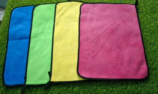 Rasi_Multicolor_Microfiber_Car_Cleaning_Cloth_Set_40X40Cm_Pack_Of_3