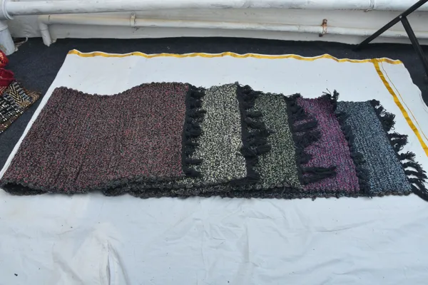 Multicolor_Woven_Fringe_Scarf_For_Women