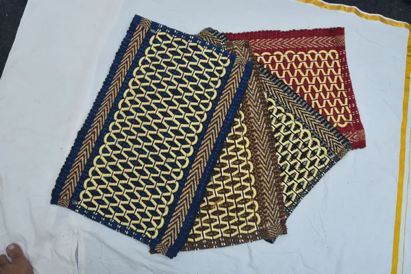 Woven_Geometric_Pattern_Table_Mat
