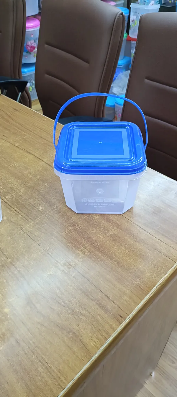 Plastic_Multipurpose_Storage_Bucket_With_Lid_Pack_Of__6