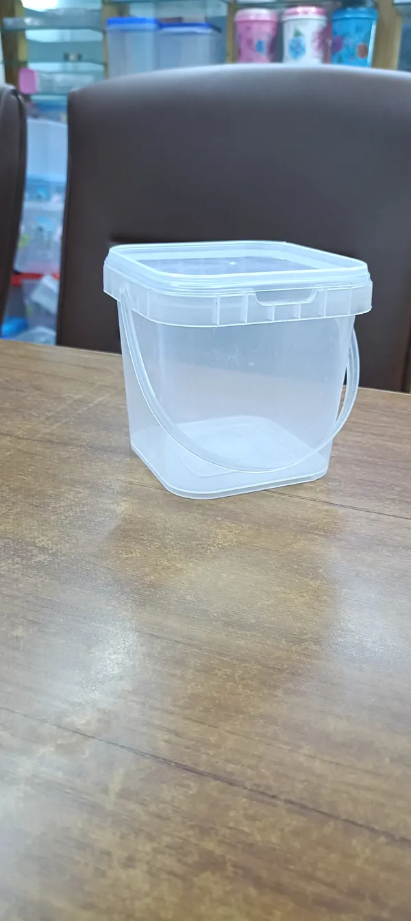 Transparent_Plastic_Storage_Bucket_With_Lid_Pack_Of__12