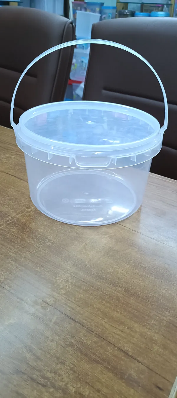 Plastic_Round_Storage_Bucket_With_Lid_Pack_Of__6