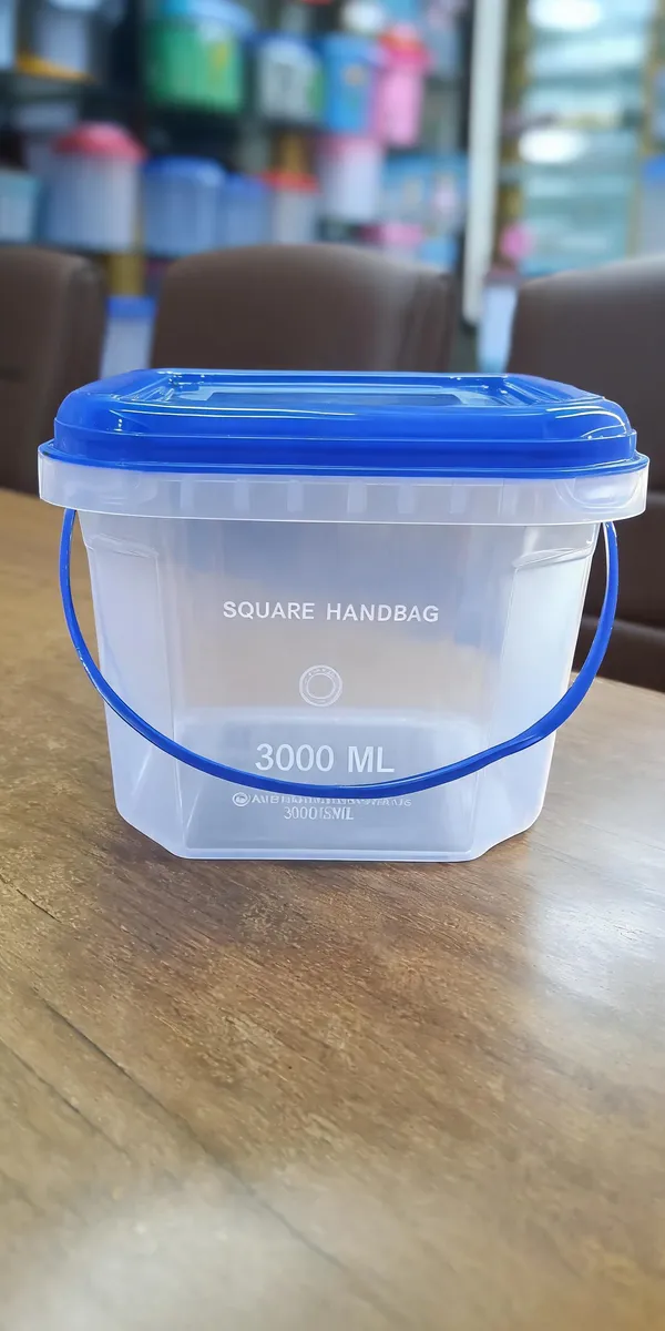 Plastic_Multipurpose_Storage_Bucket_With_Lid_Pack_Of__6