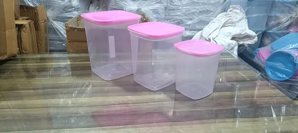 Plastic_Food_Storage_Container_Set_Of_3