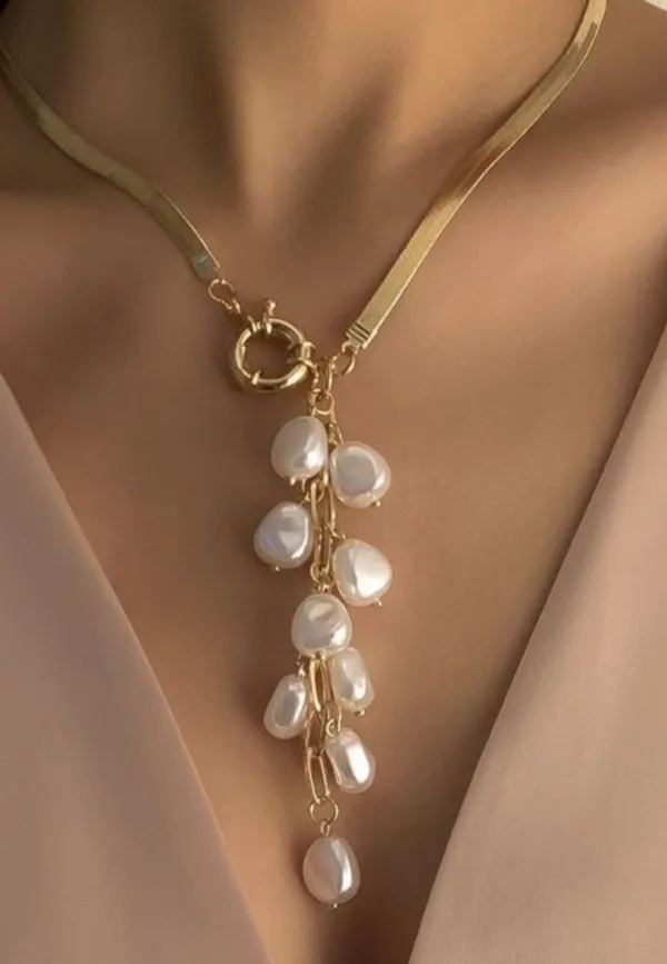 Gold_Tone_Pearl_Pendant_Necklace_for_Women